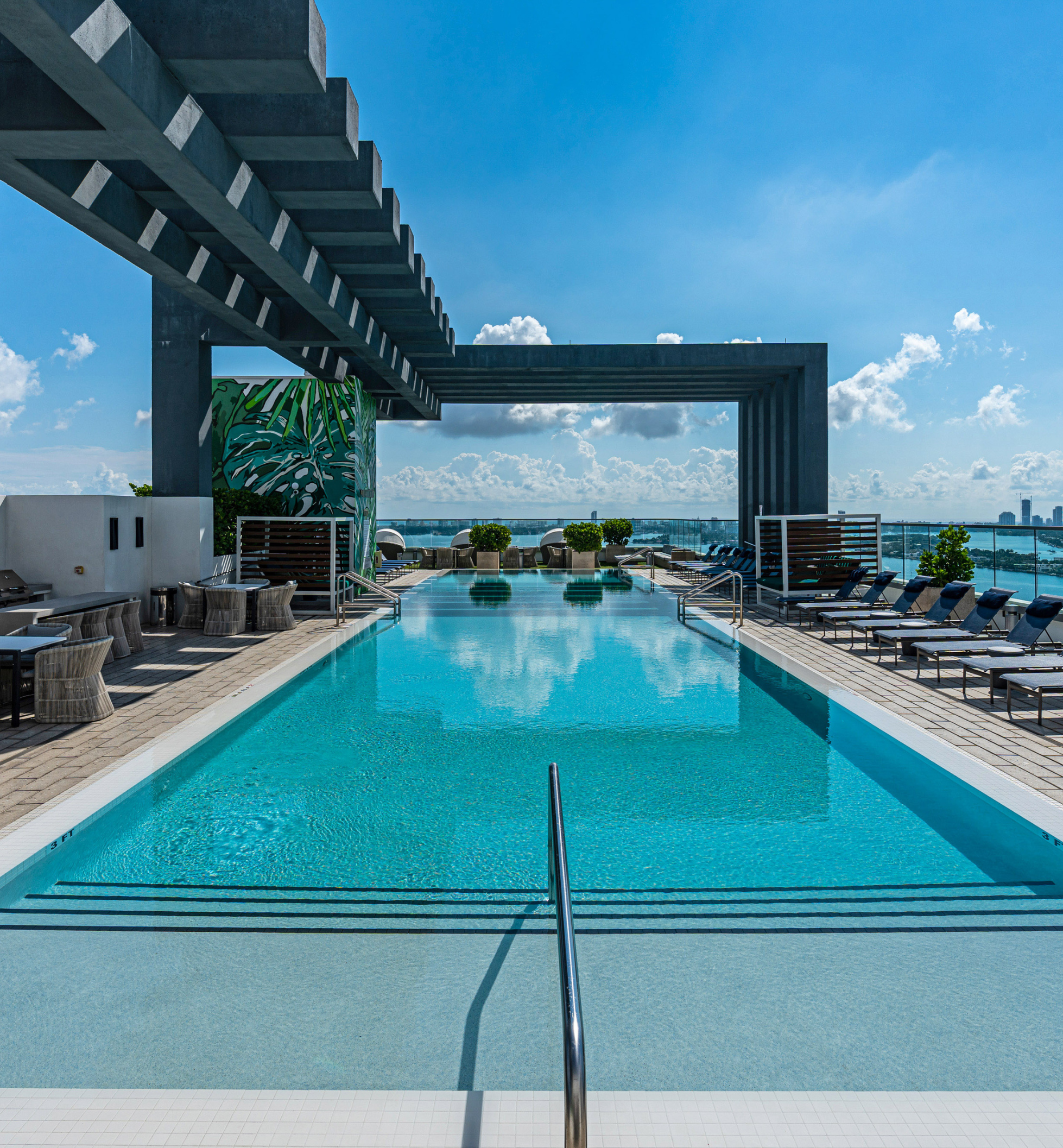 The Watermarc at Biscayne Bay - Miami, FL - Swimming Pool deck 